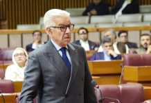 Khawaja Asif criticizes PTI fake narrative on Jaffar Express terrorist attack