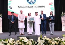 Ambassador Tirmizi attends PAD’s Guinness World Record event featuring UAE flag with 24,514 Handprints