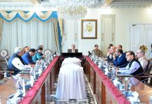 Economic development impossible without modernizing outdated system: PM