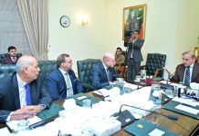 PM meets Advisor to President of Palestine, assures unwavering support of Pakistani people