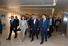 President Zardari visits Urban Operations and Management Centre in Urumqi