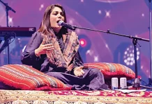 Sanam Marvi enthrals Parisians at Theatre de la Ville Paris