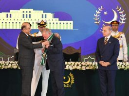 President Zardari meets King Abdullah II of Jordan, confers Nishan-e-Pakistan