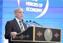 PM announces Rs 4.04 per unit power tariff cut for industry, incentives for exporters