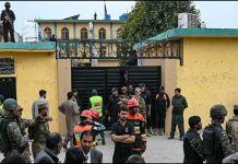 At least 31 martyred, dozens injured as suicide bomber targets Islamabad imambargah