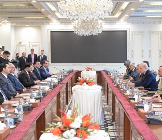 PM reaffirms Pakistan’s commitment to fostering friendly ties with Libya