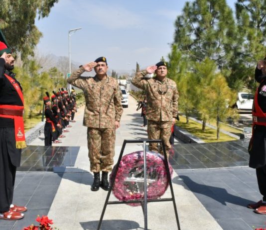 COAS visits Wana to review operational preparedness along Western border
