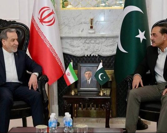 Iranian FM meets Pakistan’s civil-military leadership amid efforts to end Middle East war