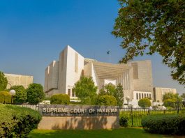 Earlier-selected employee ranks senior to later-selected one, govt should not litigate seniority disputes as an unagree