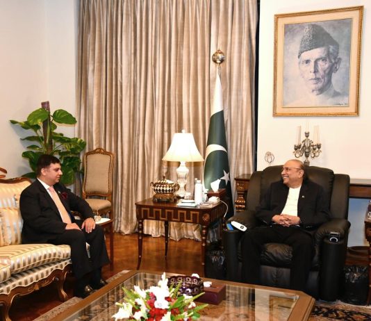 President calls for expanding Pakistan-Sweden cooperation in trade, technology