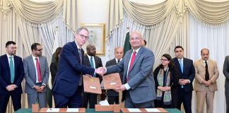 Pakistan, Google sign MoU to expand AI, digital skills & drive $30bn digital economy