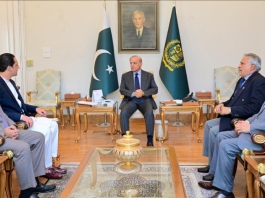 PM Shehbaz felicitates newly elected AJK PM Syed Iftikhar Ali Gilani