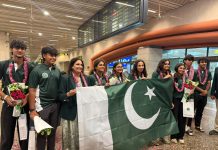 Pakistan junior golf team returns home to warm reception